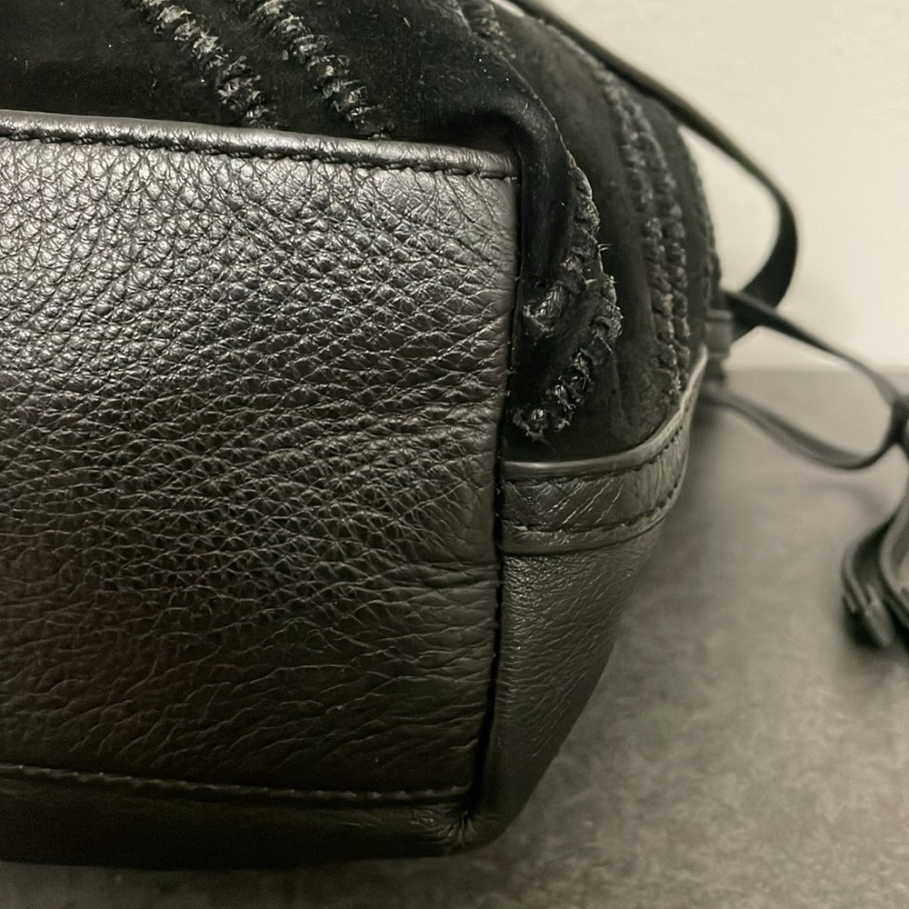 Preloved Vince Camuto Drawstring Shoulder Bag - image 4